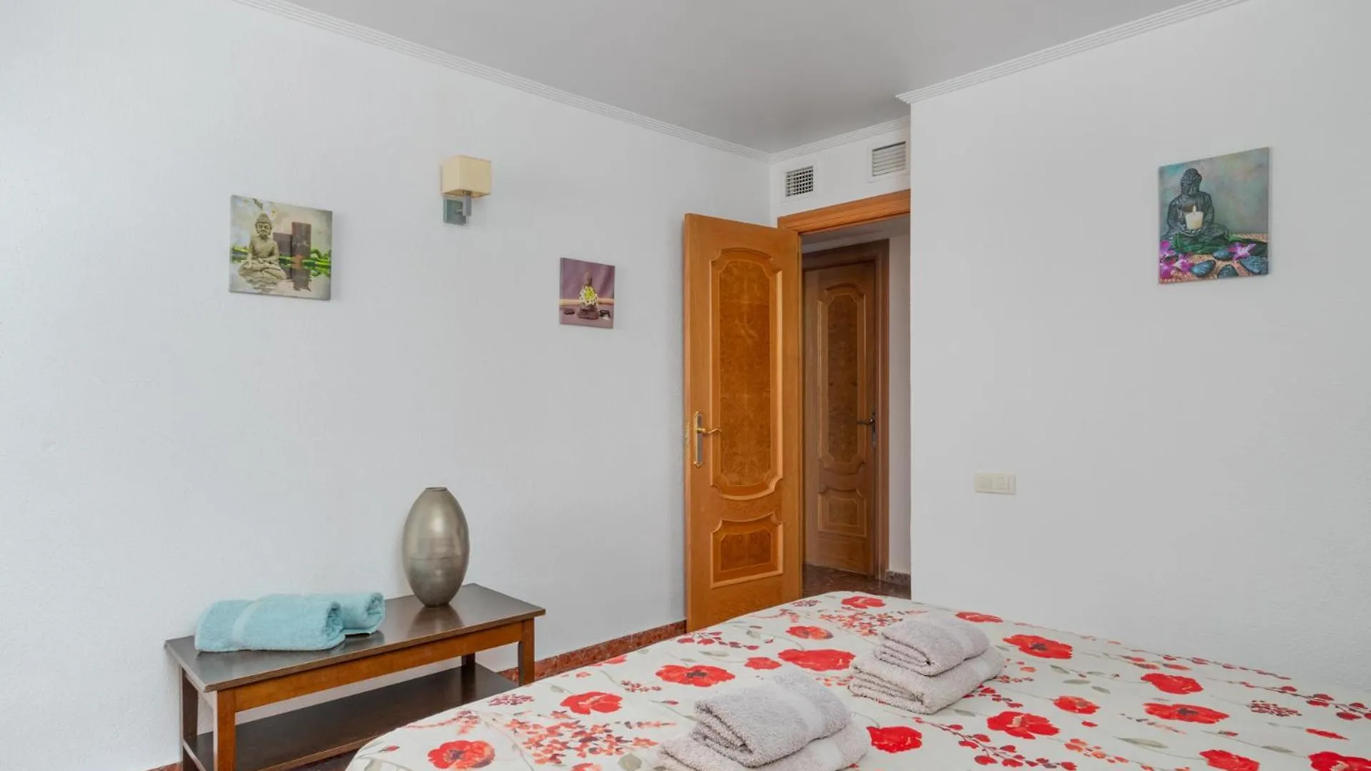 Apartment Beachfront, Two Bed- & Bathrooms, Private Parking Fuengirola