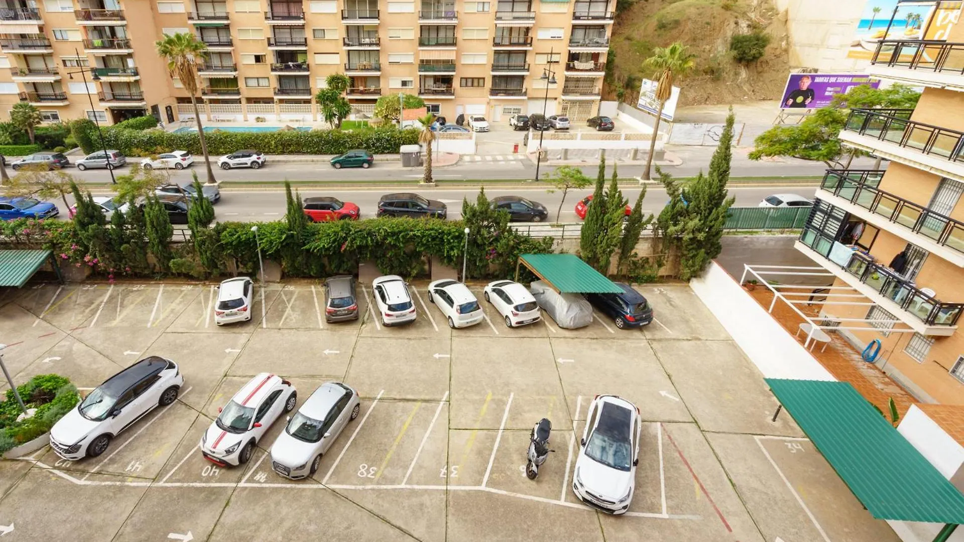 Beachfront, Two Bed- & Bathrooms, Private Parking Fuengirola Spain